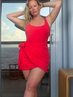 Ta3 Mini Wrap Skirty- Red